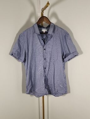 Calvin Klein Short-Sleeve Button-Down in Blue Micro-Pattern